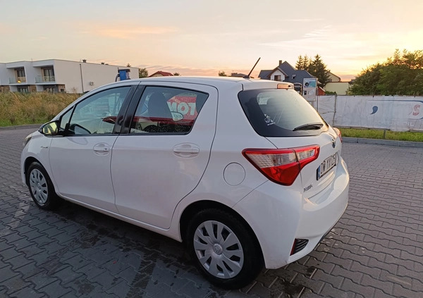 Toyota Yaris cena 55000 przebieg: 120000, rok produkcji 2018 z Chełm małe 781